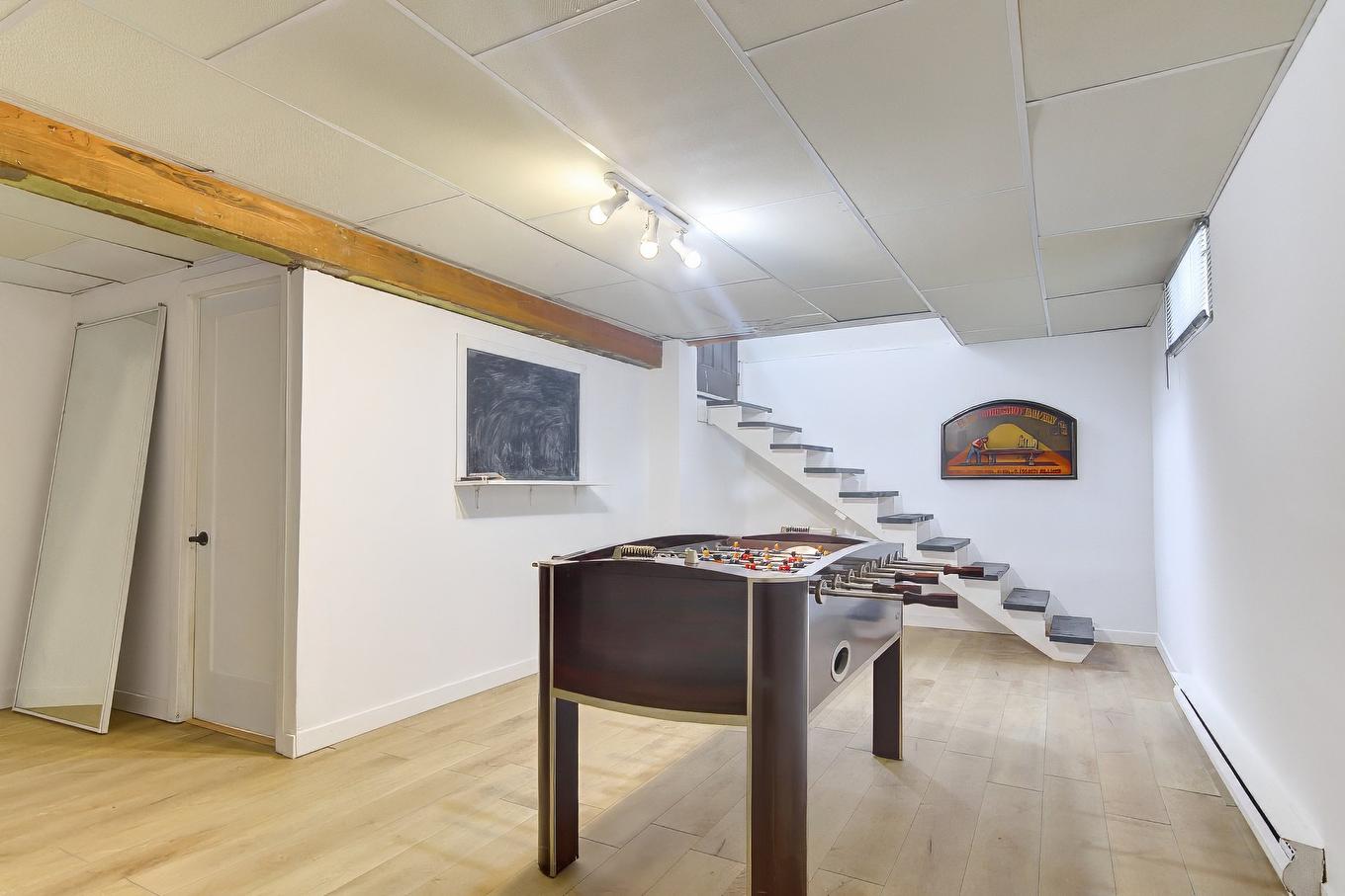 Family room - 239 Rue Libersan, Sainte-Thérèse, QC - Indoor Photo Showing Other Room