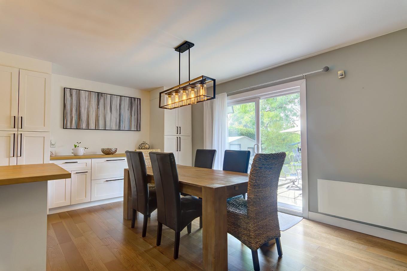 Dining room - 239 Rue Libersan, Sainte-Thérèse, QC - Indoor Photo Showing Dining Room
