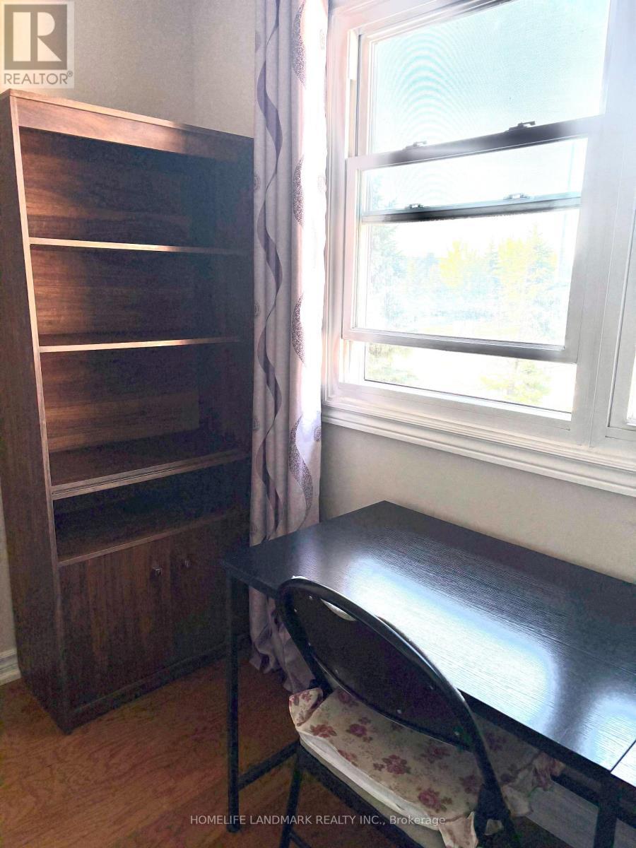 Bedroom C With Ensuite - 3153 Colonial Drive, Mississauga, ON - Indoor