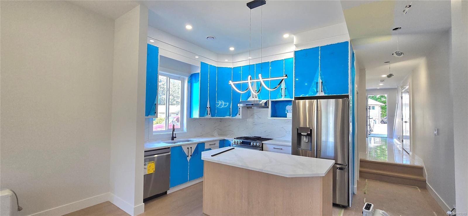 20 Leam Rd, Nanaimo, BC - Indoor Photo Showing Kitchen