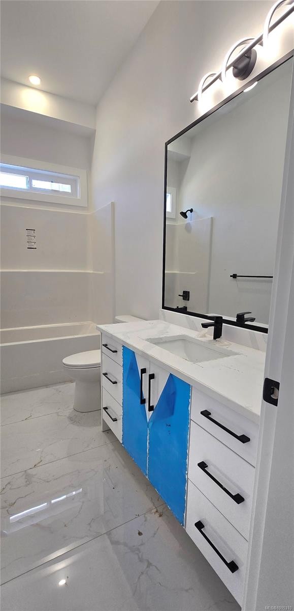 20 Leam Rd, Nanaimo, BC - Indoor