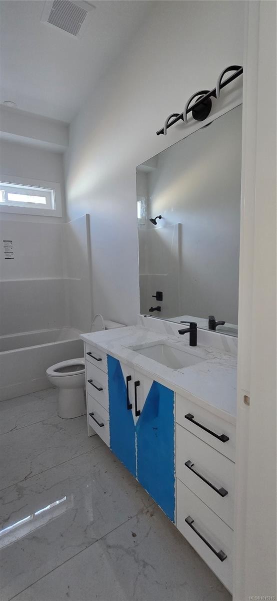 20 Leam Rd, Nanaimo, BC - Indoor Photo Showing Bathroom