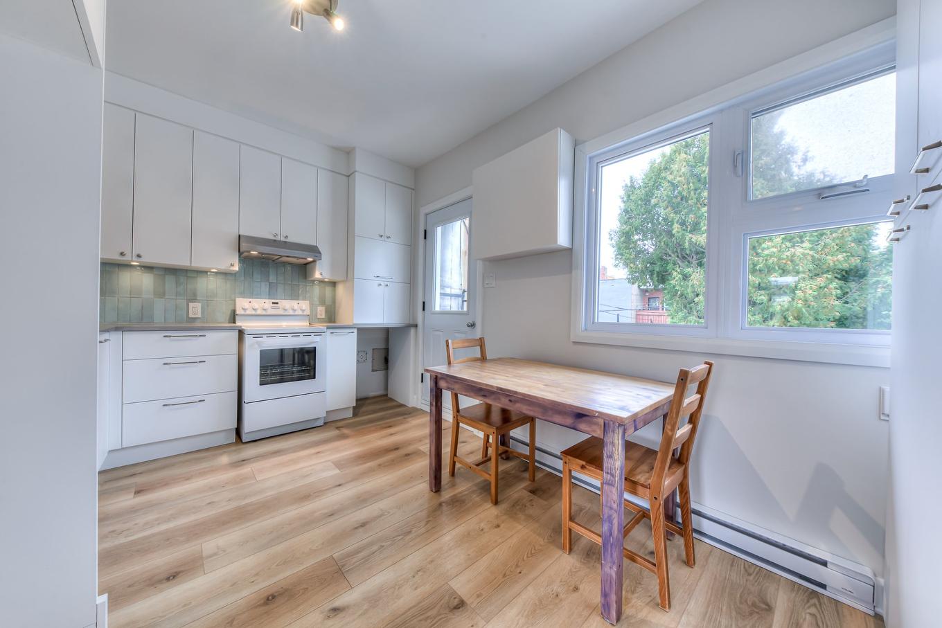 Dinette - 2266 Rue Denonville, Montréal (Le Sud-Ouest), QC - Indoor