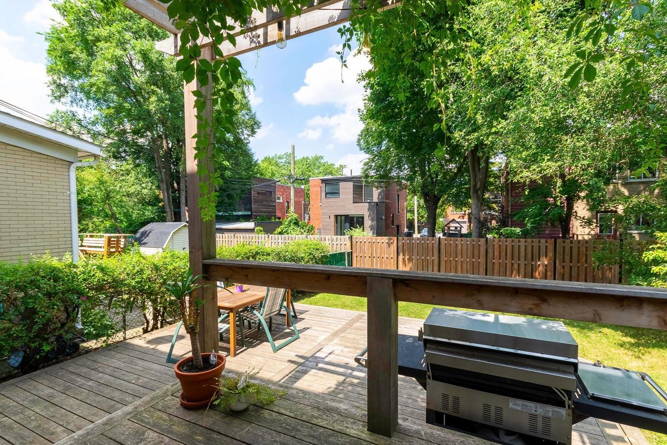 Cour - 645 Rue Crevier, Montréal (Saint-Laurent), QC - Outdoor