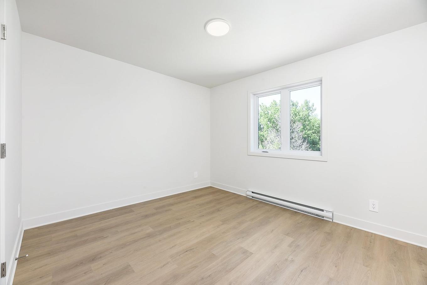 Chambre à coucher - 301-135 Rue Richer, Salaberry-De-Valleyfield, QC - Indoor Photo Showing Other Room