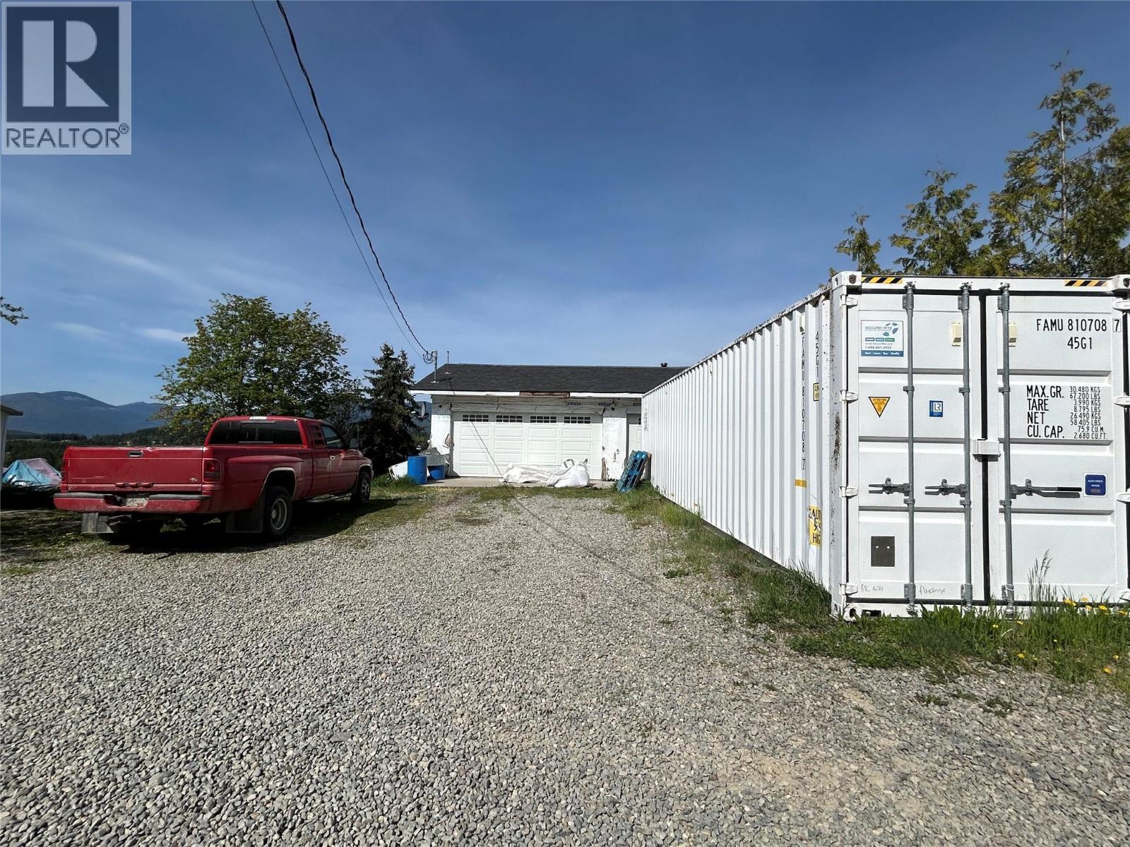 3853 Muzzy Road, Creston, BC - Outdoor