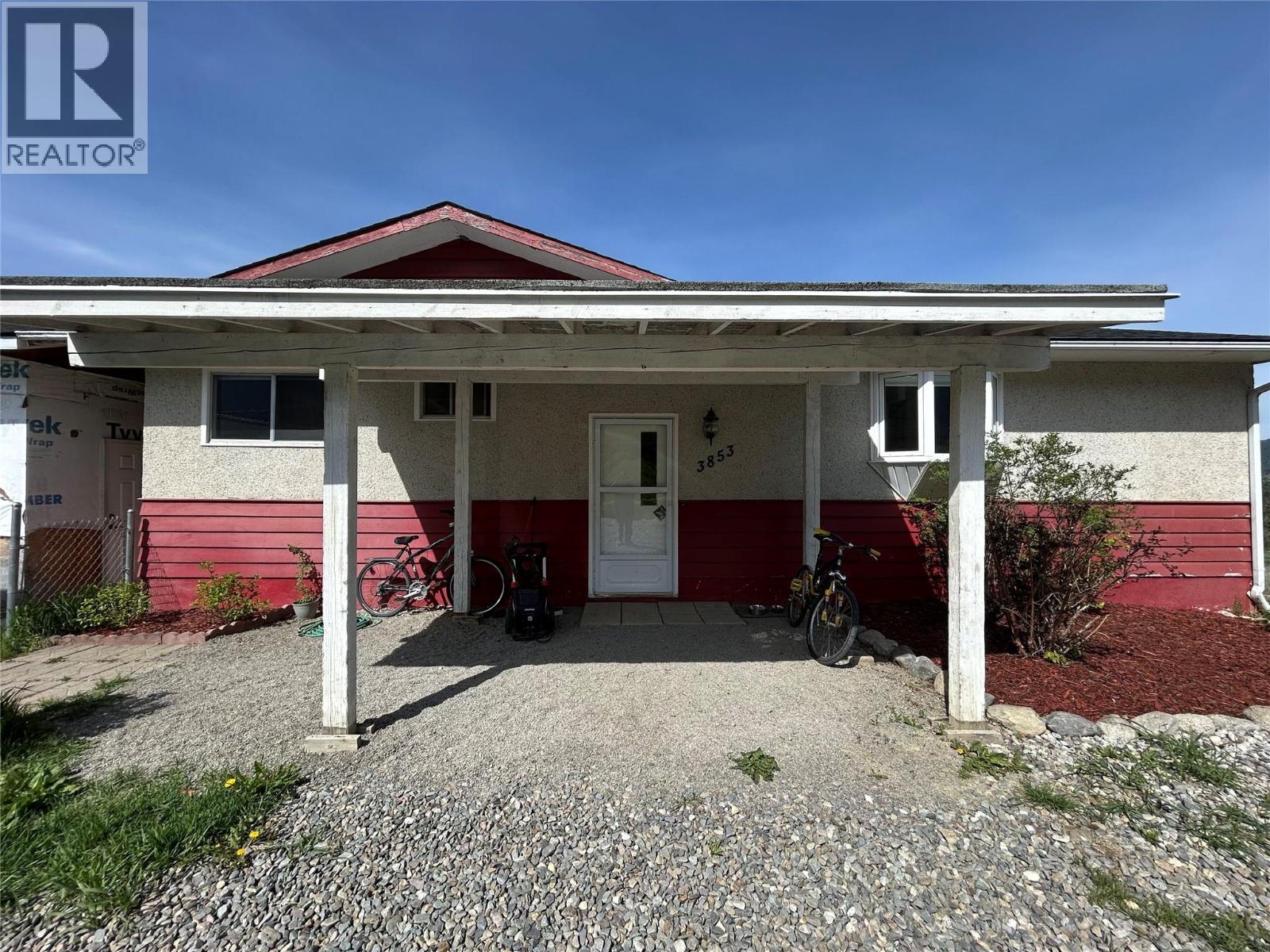 3853 Muzzy Road, Creston, BC - Outdoor