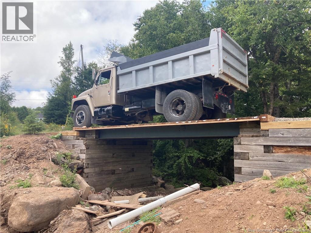 2 Nail Factory Road, Moss Glen, NB