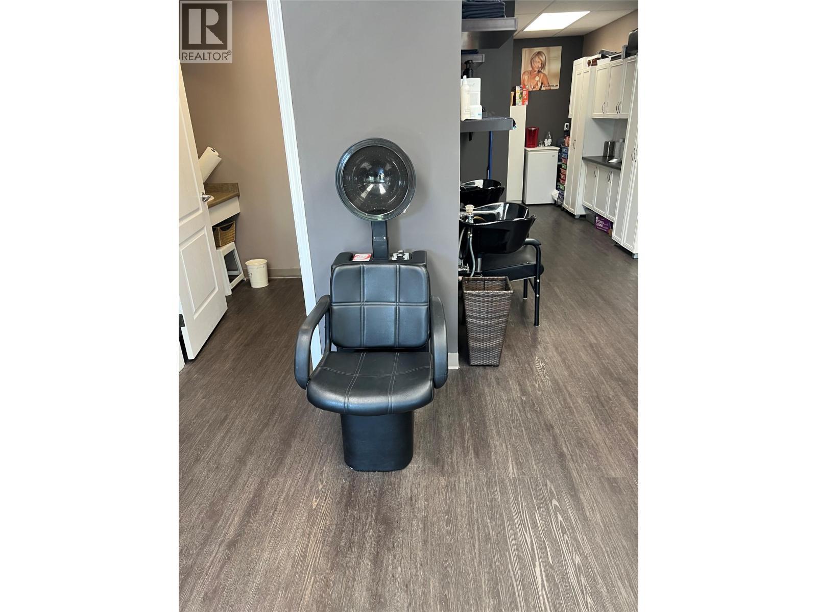 102 2081 Mcdougall Road, West Kelowna, BC