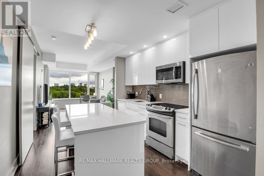 804 - 108 Richmond Road, Ottawa, ON - Indoor Photo Showing Kitchen