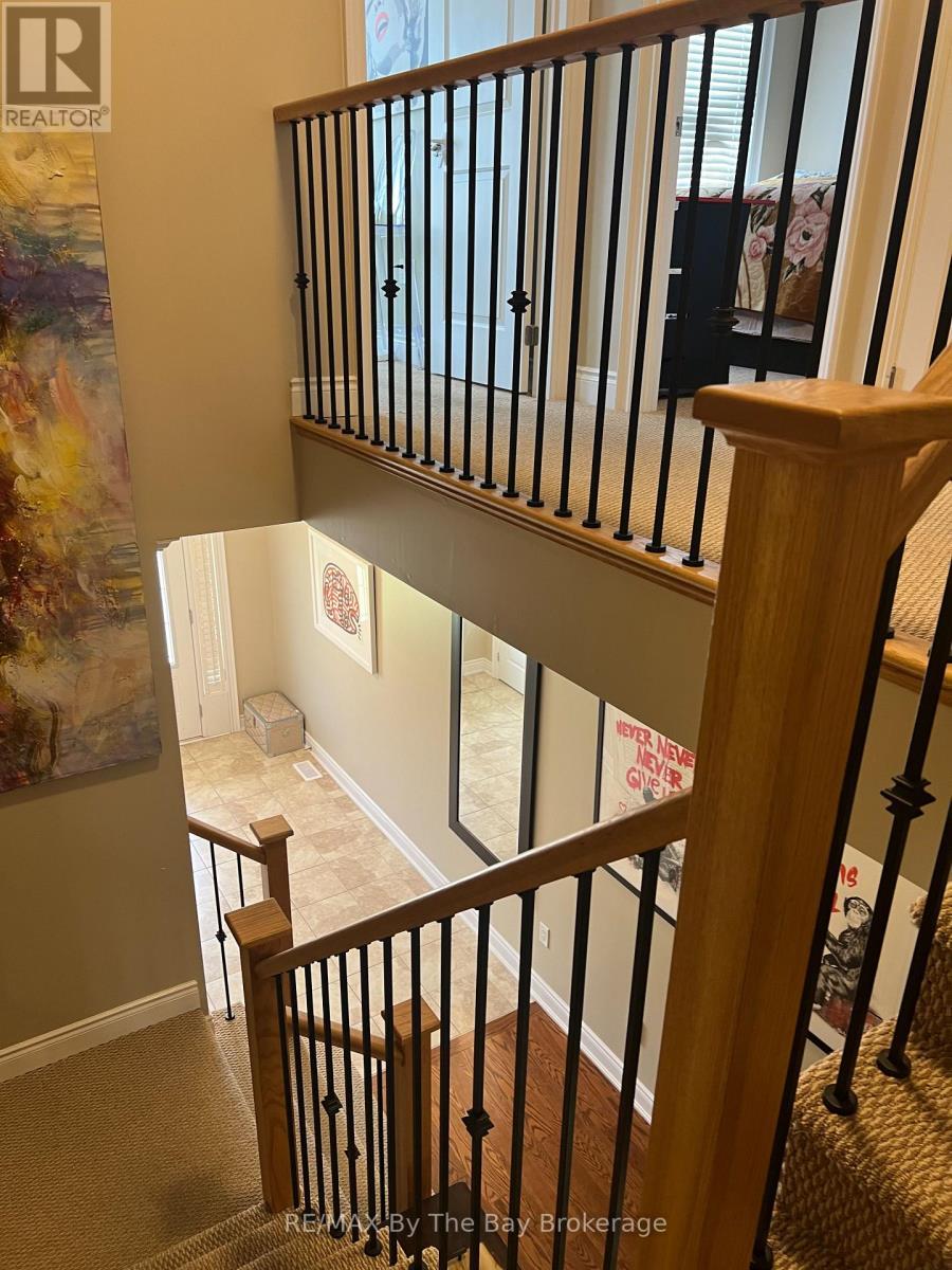 46 Sandy Coast Crescent, Wasaga Beach, ON - Indoor Photo Showing Other Room