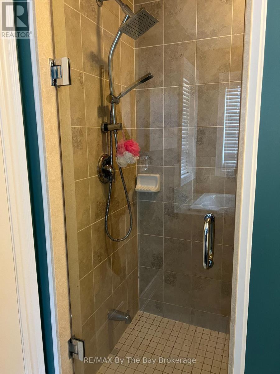 46 Sandy Coast Crescent, Wasaga Beach, ON - Indoor Photo Showing Bathroom