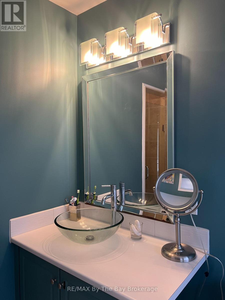 46 Sandy Coast Crescent, Wasaga Beach, ON - Indoor Photo Showing Bathroom