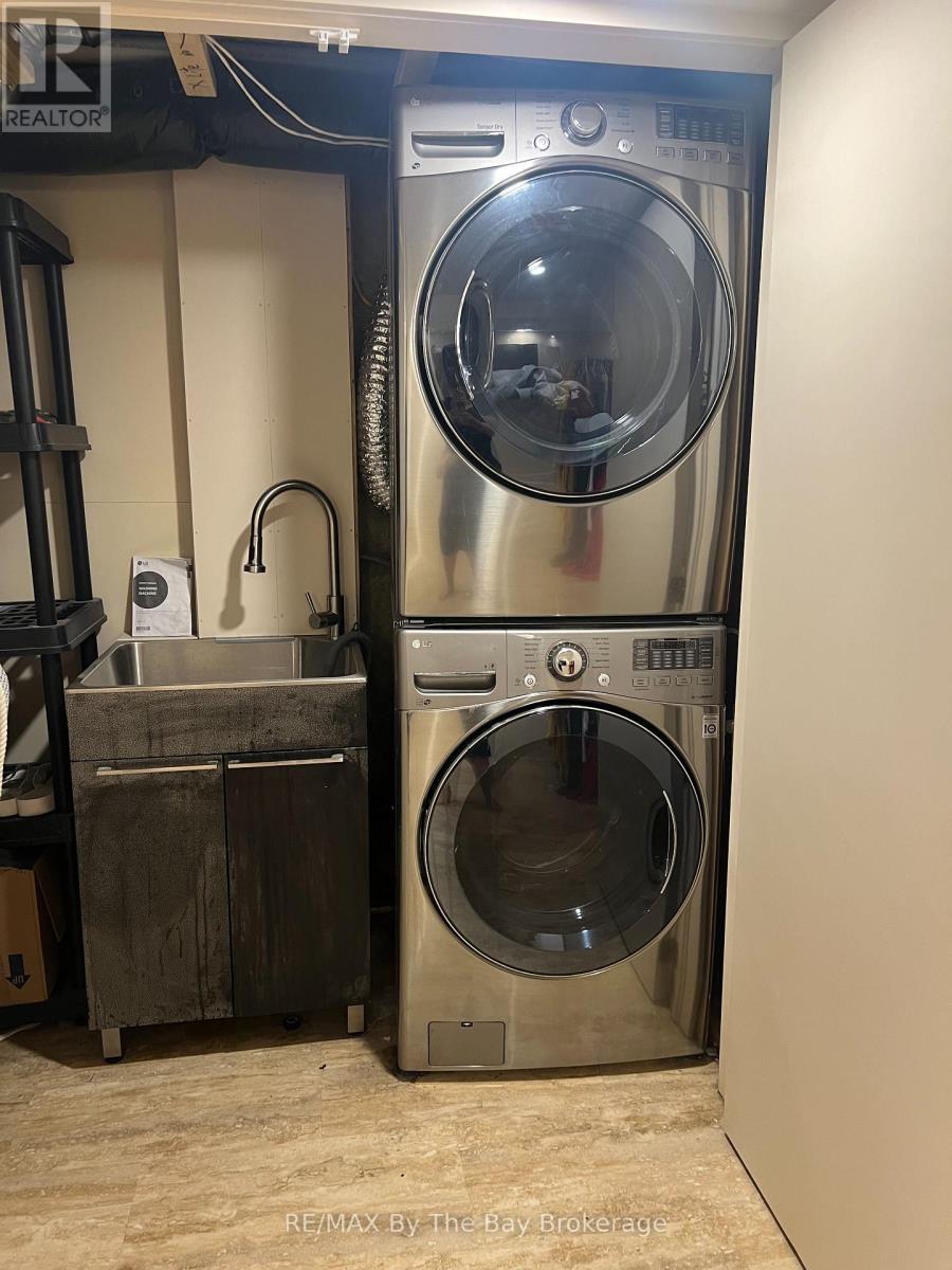 46 Sandy Coast Crescent, Wasaga Beach, ON - Indoor Photo Showing Laundry Room