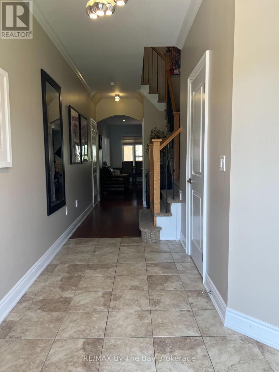 46 Sandy Coast Crescent, Wasaga Beach, ON - Indoor Photo Showing Other Room