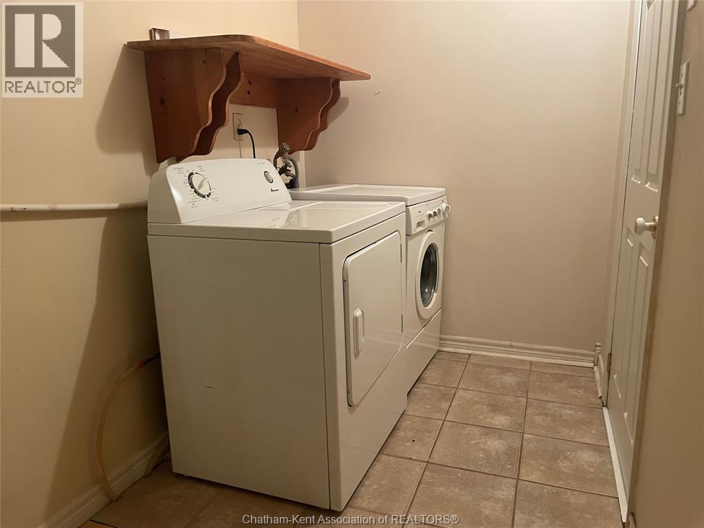 317 Queen Street Unit# 301, Chatham, ON - Indoor Photo Showing Laundry Room