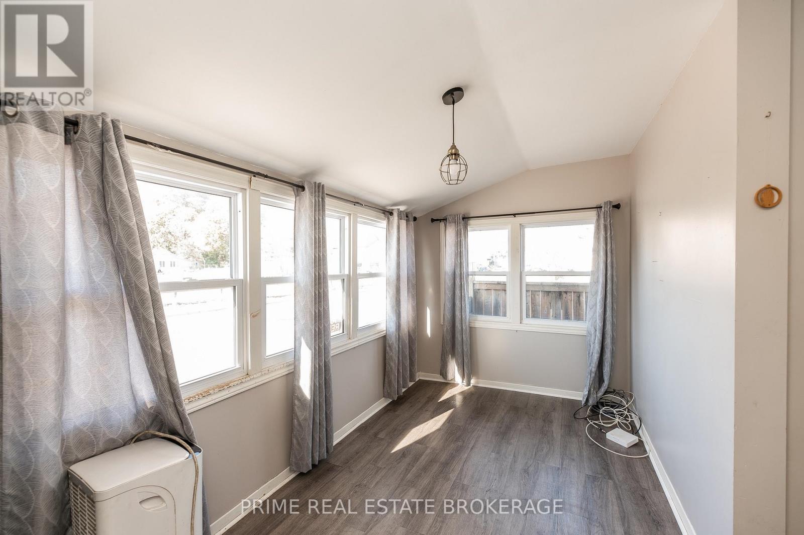 151 William Street, Central Elgin (Port Stanley), ON - Indoor Photo Showing Other Room