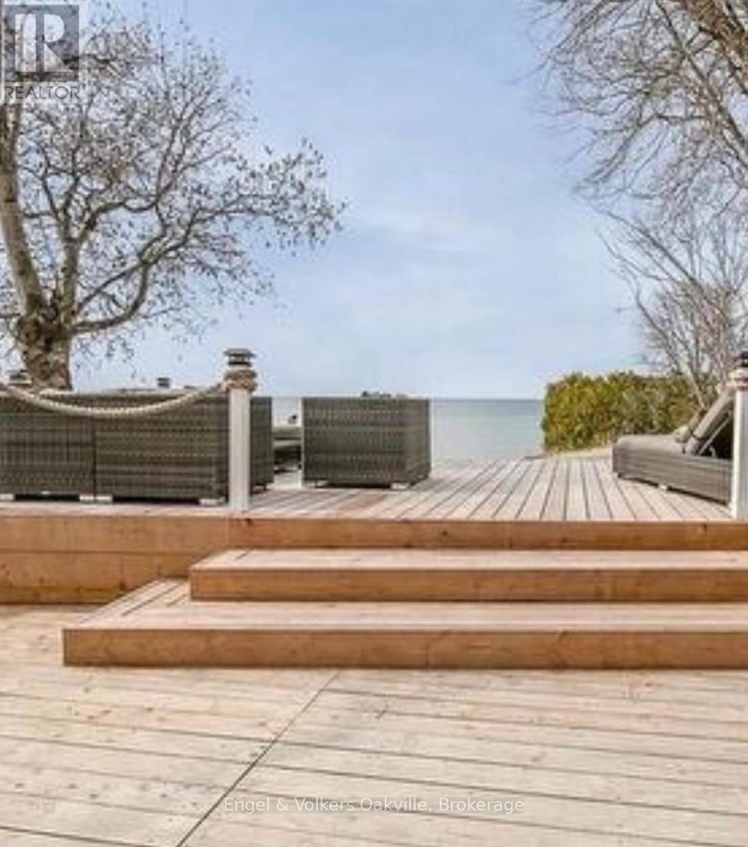 BEACHFRONT - 2234 Tiny Beaches Road S, Tiny, ON - Outdoor