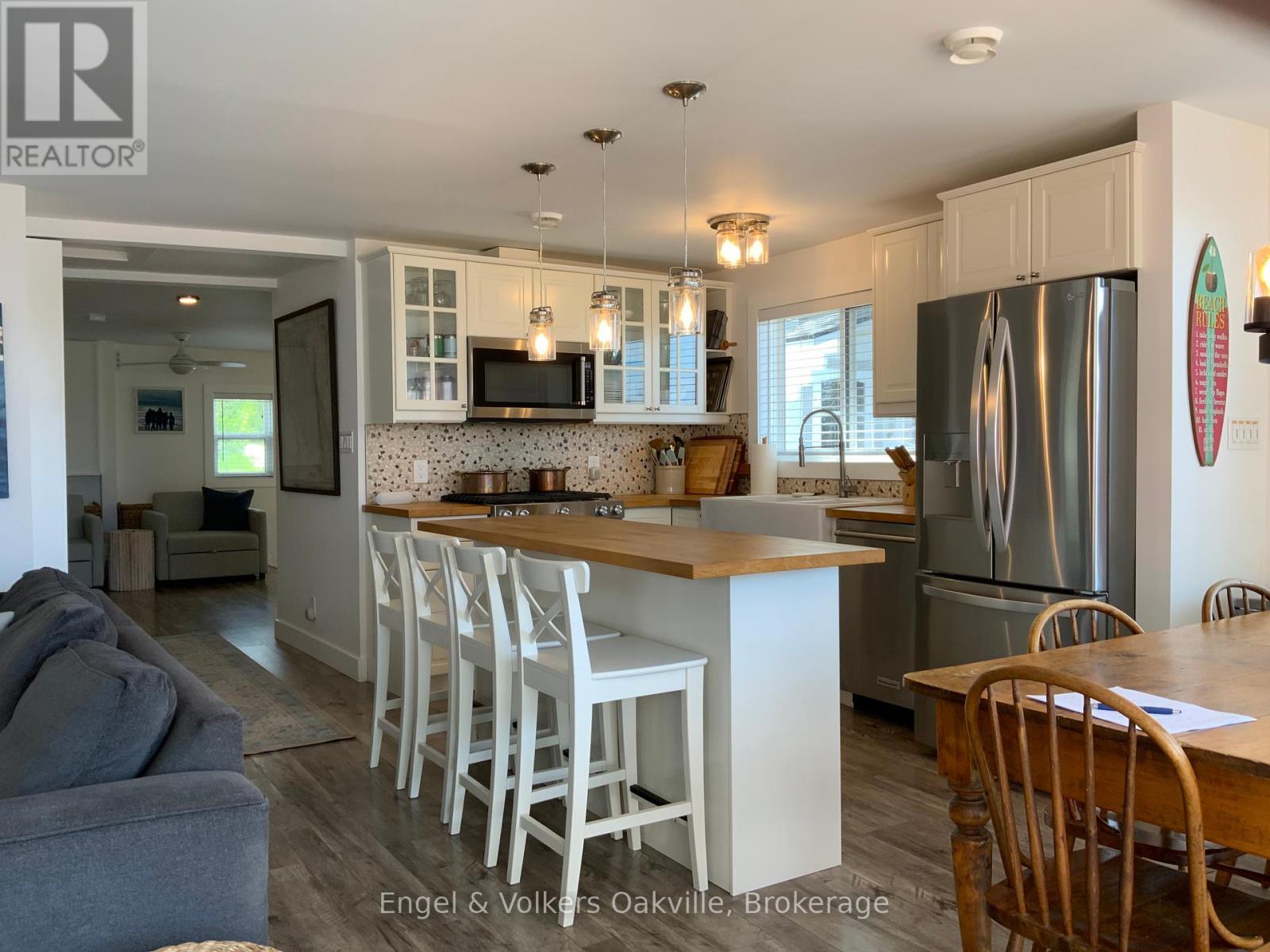 2234 Tiny Beaches Road S, Tiny, ON - Indoor