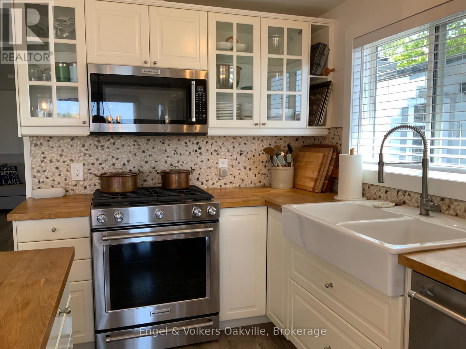 2234 Tiny Beaches Road S, Tiny, ON - Indoor Photo Showing Kitchen With Double Sink