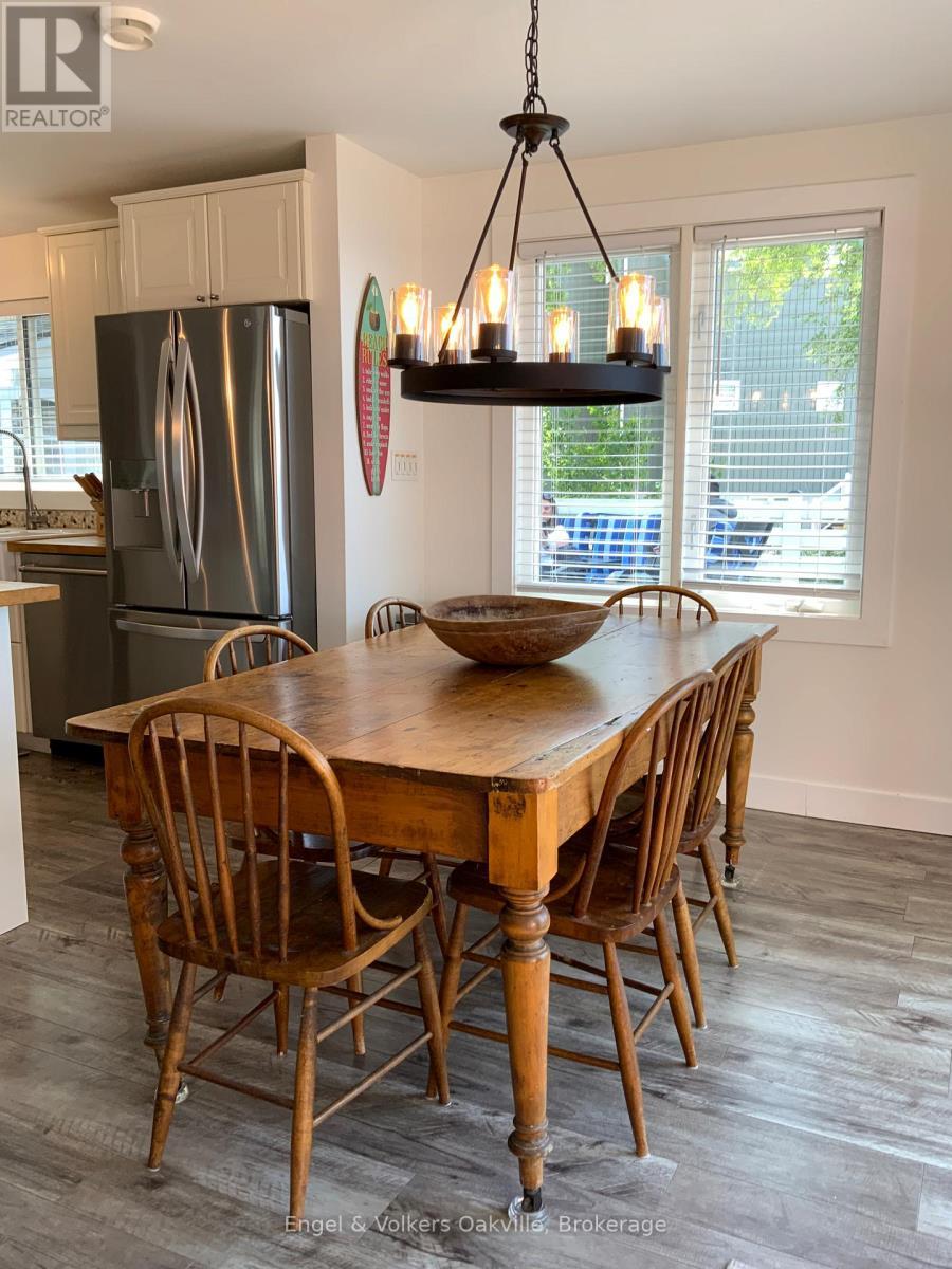 2234 Tiny Beaches Road S, Tiny, ON - Indoor Photo Showing Dining Room