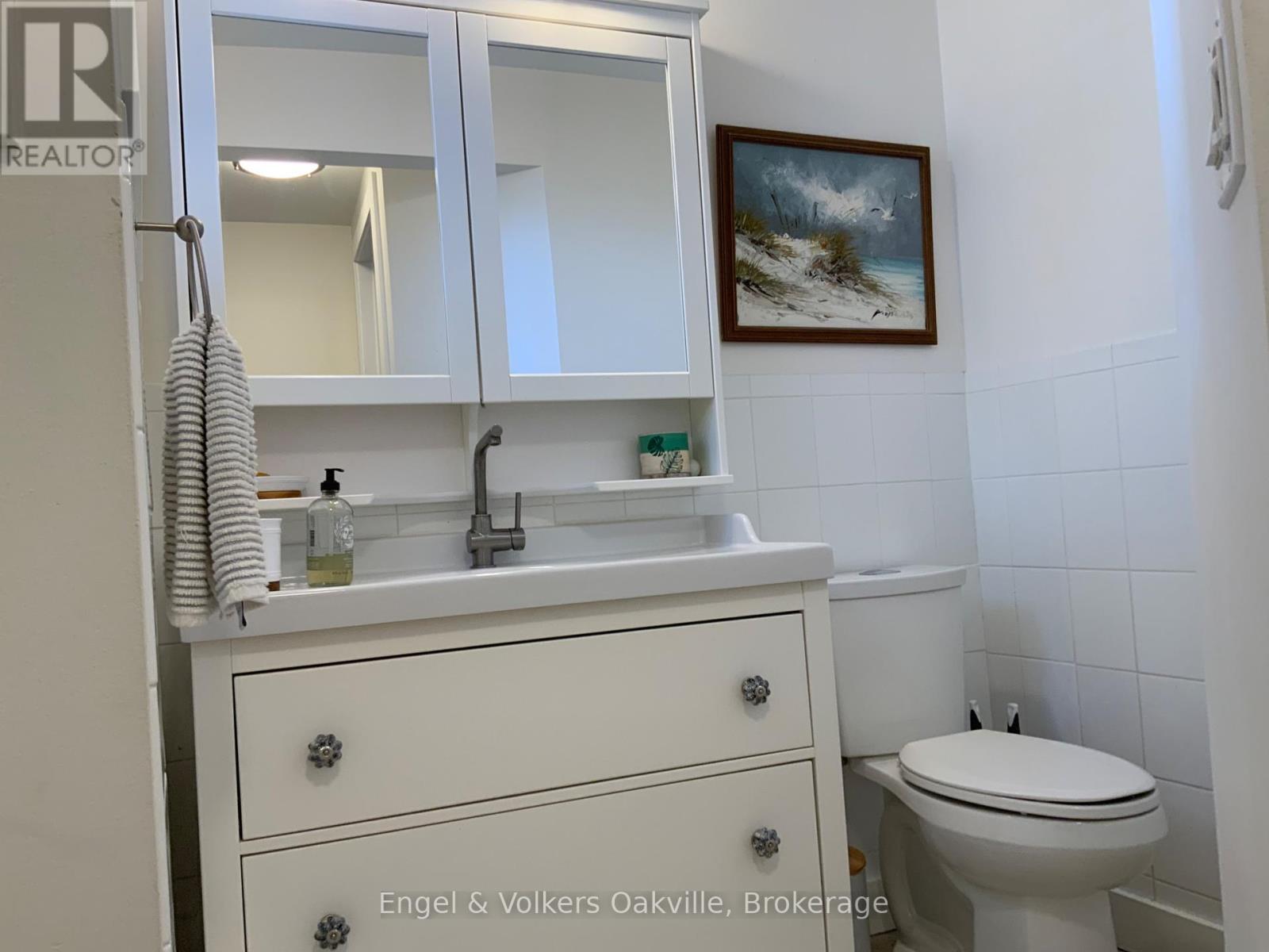 Bathroom w/Shower - 2234 Tiny Beaches Road S, Tiny, ON - Indoor Photo Showing Bathroom