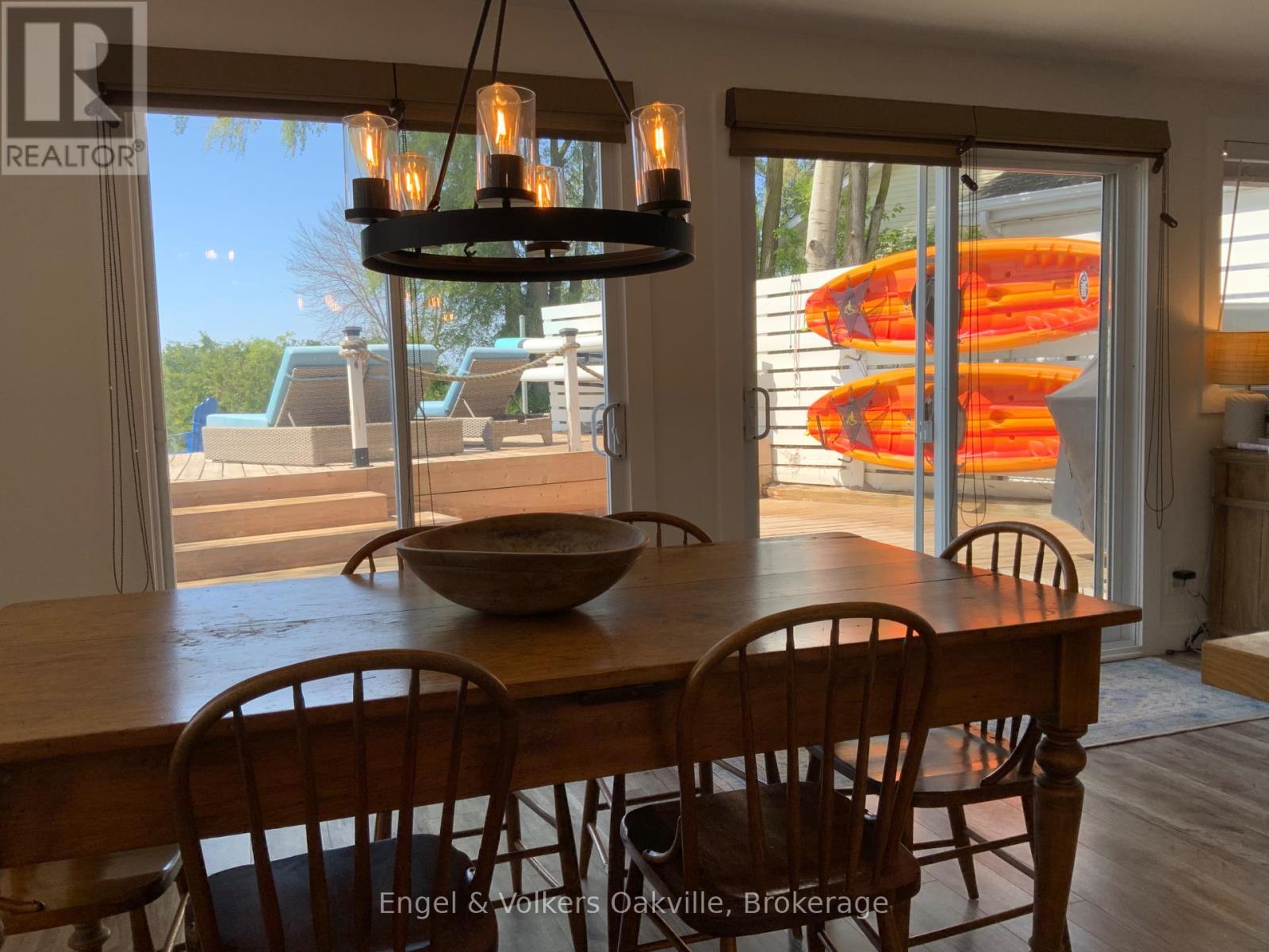 2234 Tiny Beaches Road S, Tiny, ON - Indoor Photo Showing Dining Room