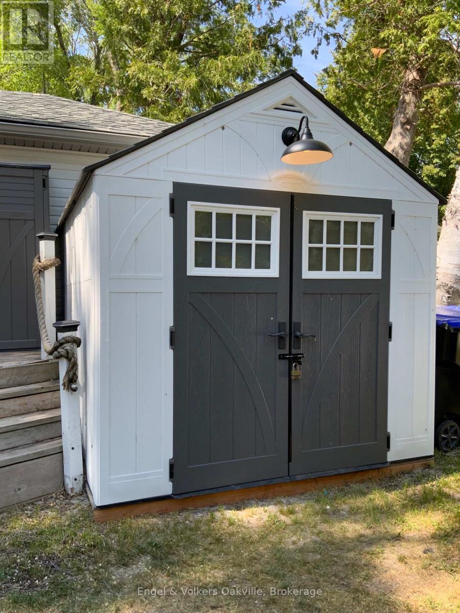 2234 Tiny Beaches Road S, Tiny, ON - Outdoor With Exterior