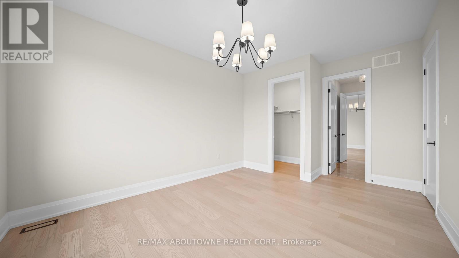 1 West Avenue, Hamilton, ON - Indoor Photo Showing Other Room