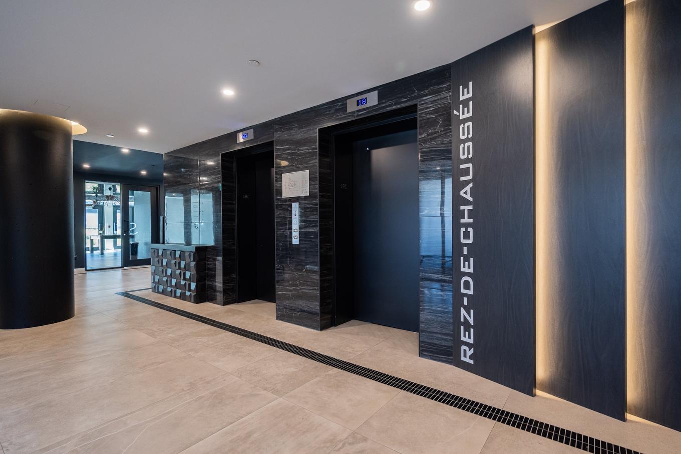 Elevator - 1603-2835 Av. Du Cosmodôme, Laval (Chomedey), QC - Indoor Photo Showing Other Room