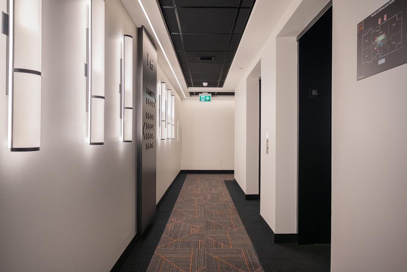 Hall - 1603-2835 Av. Du Cosmodôme, Laval (Chomedey), QC - Indoor Photo Showing Other Room