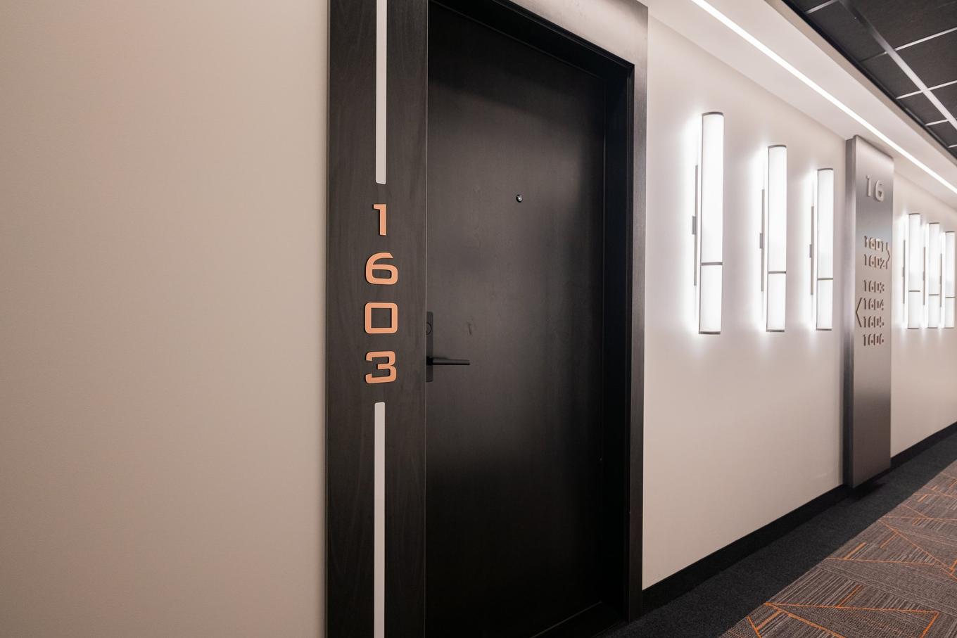 Exterior entrance - 1603-2835 Av. Du Cosmodôme, Laval (Chomedey), QC - Indoor Photo Showing Other Room