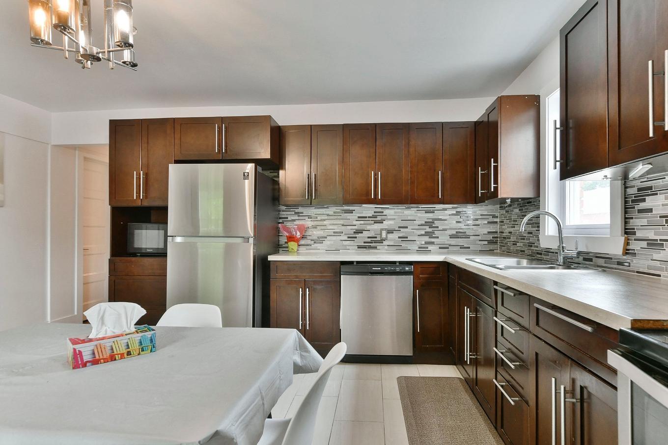 Cuisine - 231 - 235 Rue Vaillancourt, Saint-Jérôme, QC - Indoor Photo Showing Kitchen With Double Sink