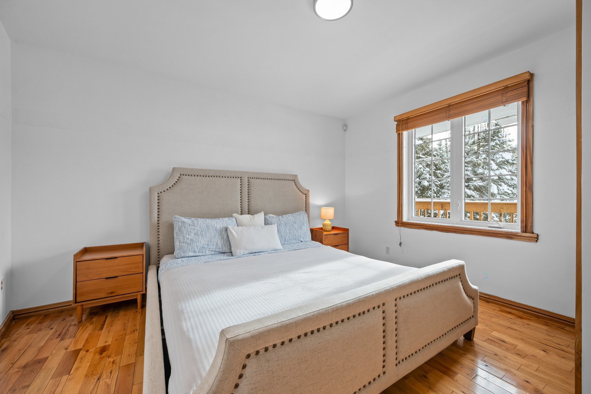 Bedroom - 649 Ch. Du Lac-Quenouille, Lac-Supérieur, QC - Indoor Photo Showing Bedroom
