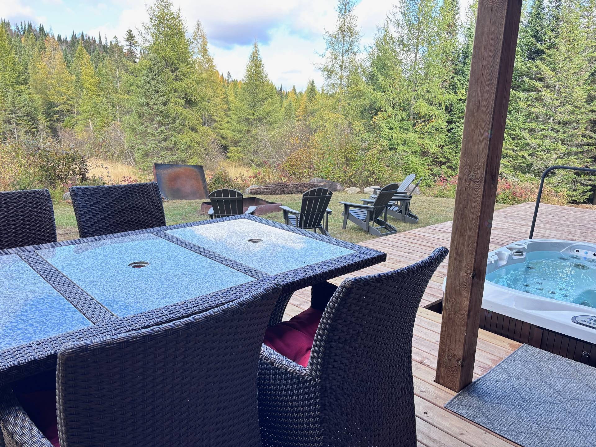 Spa - 649 Ch. Du Lac-Quenouille, Lac-Supérieur, QC - Outdoor With Deck Patio Veranda