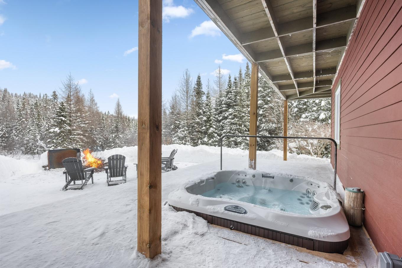 Extérieur - 649 Ch. Du Lac-Quenouille, Lac-Supérieur, QC - Outdoor