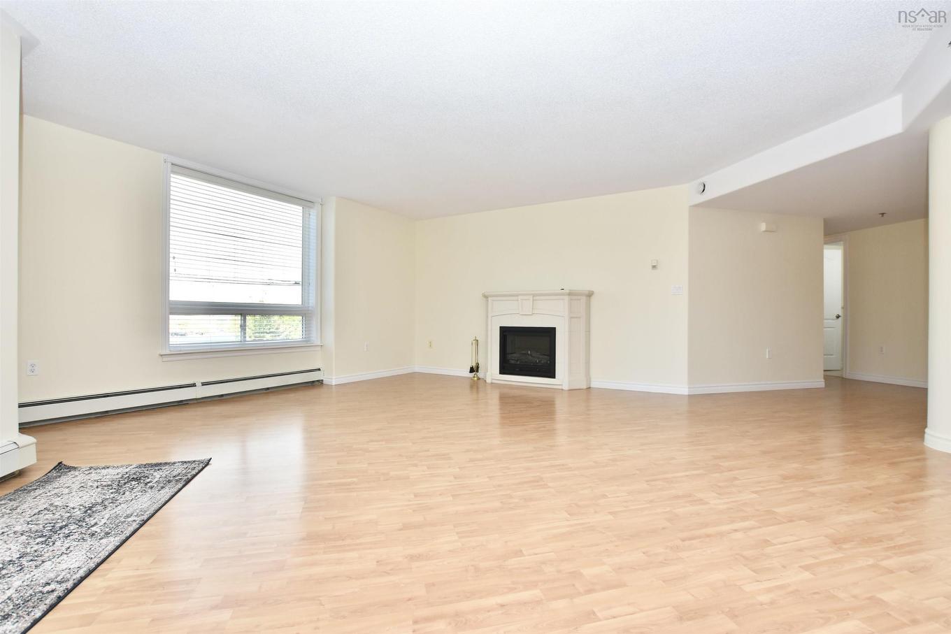 105 40 Regency Park Drive, Halifax, NS