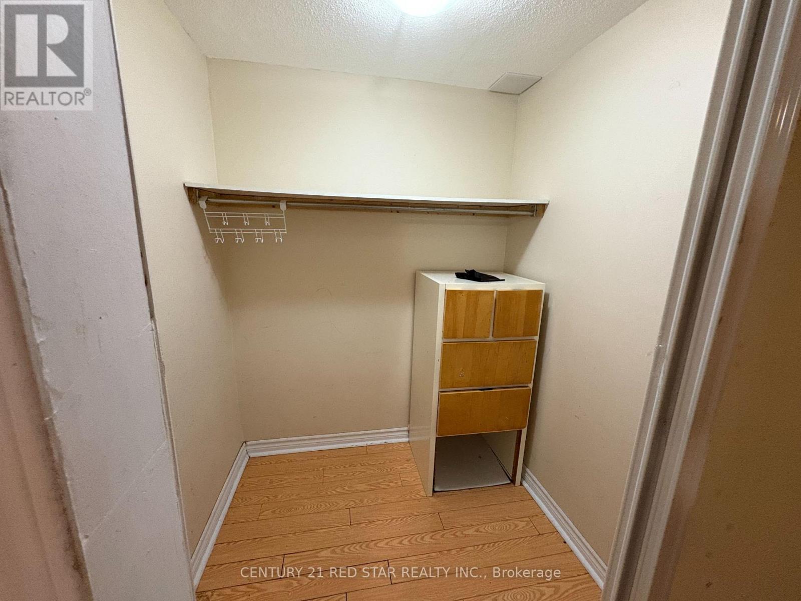 28 Junction Crescent, Brampton, ON - Indoor