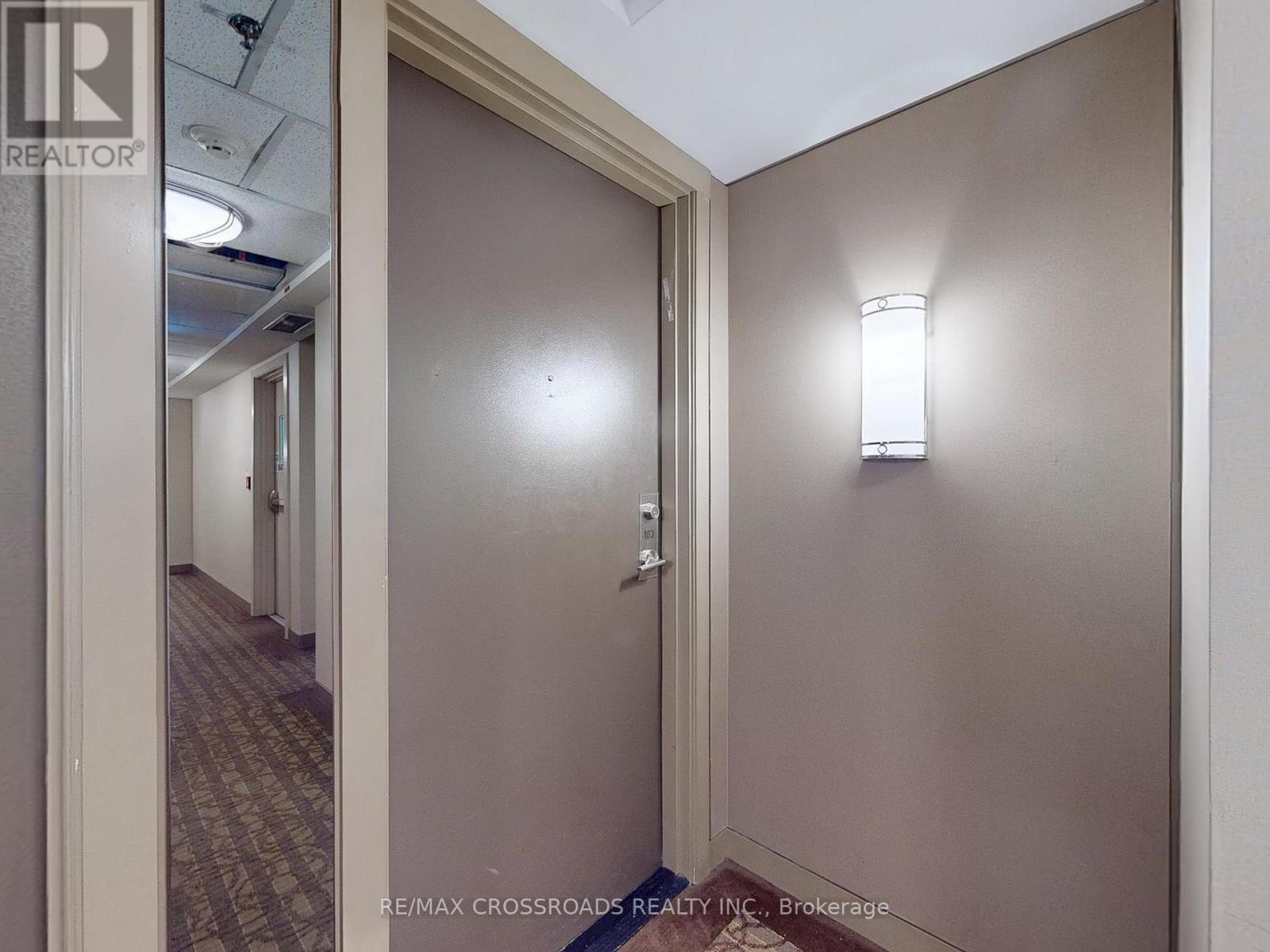 103 - 760 Sheppard Avenue W, Toronto, ON - Indoor Photo Showing Other Room