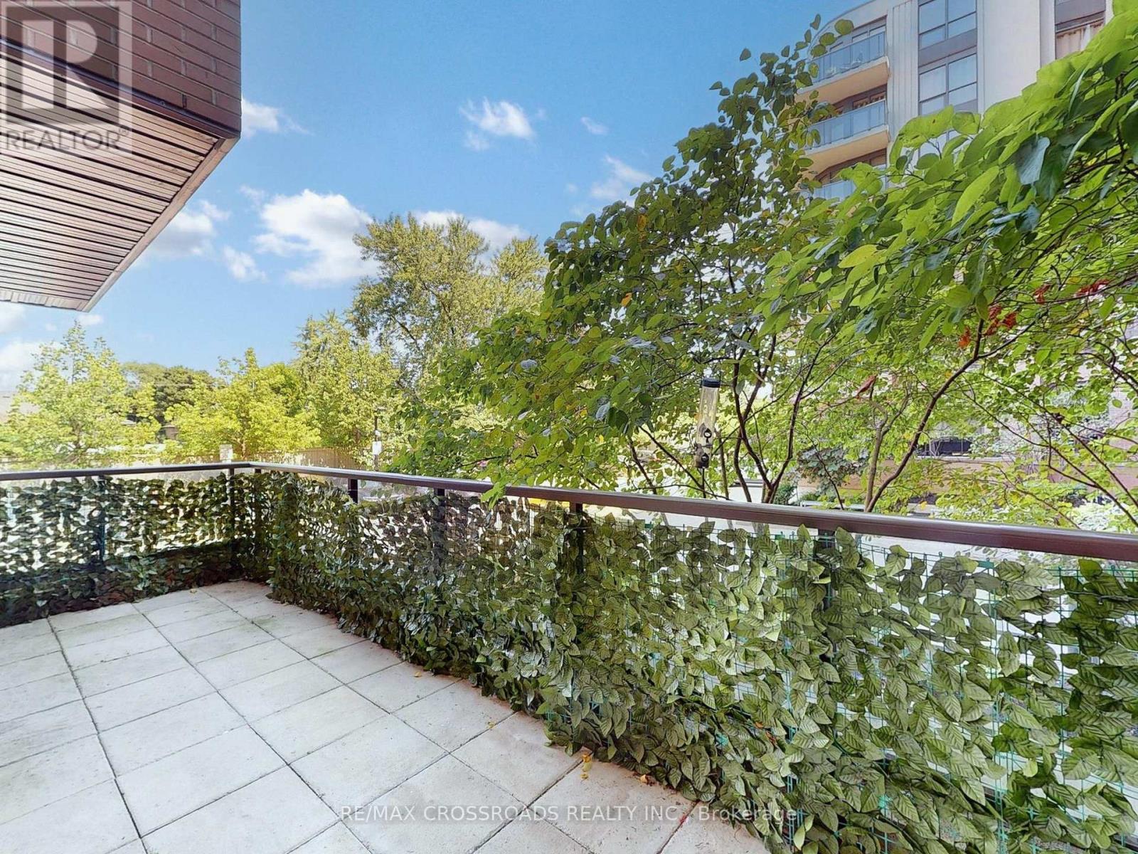 103 - 760 Sheppard Avenue W, Toronto, ON - Outdoor