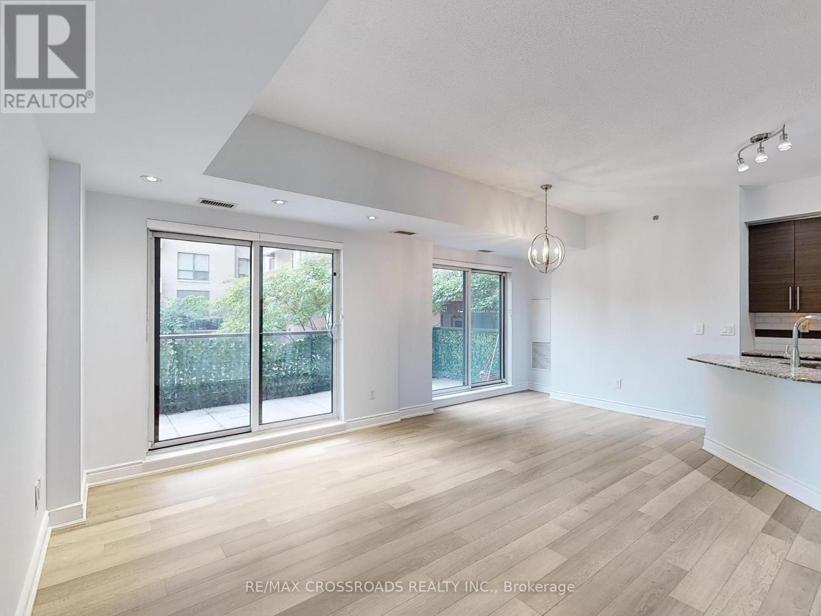 103 - 760 Sheppard Avenue W, Toronto, ON - Indoor