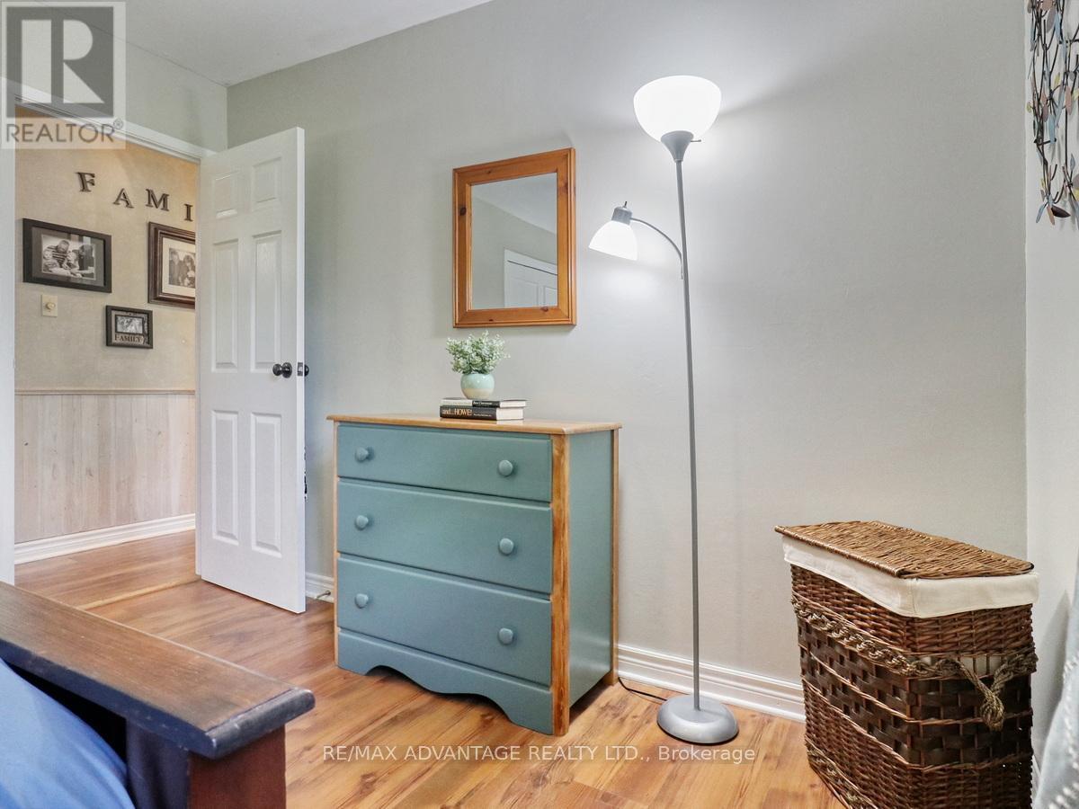 8 East Williams Street, North Middlesex (Nairn), ON - Indoor Photo Showing Other Room