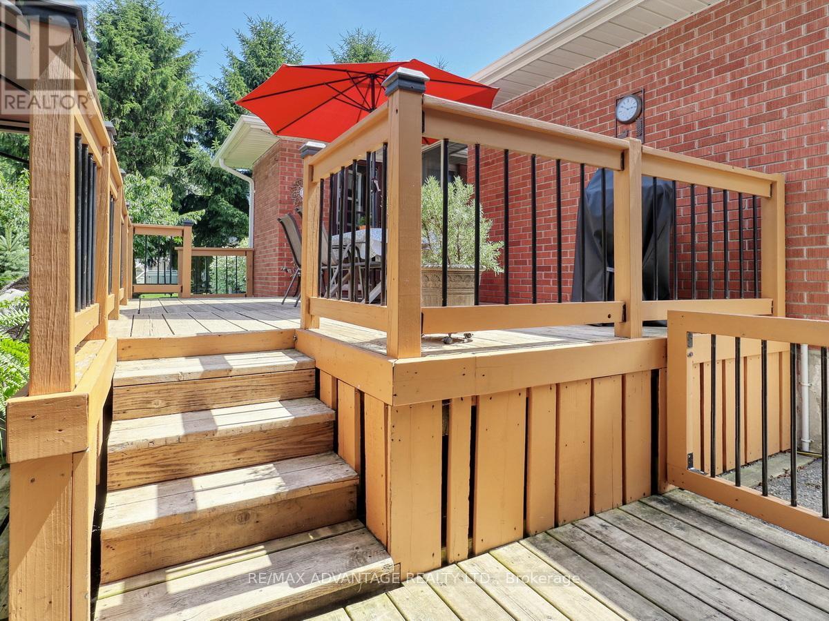8 East Williams Street, North Middlesex (Nairn), ON - Outdoor With Deck Patio Veranda With Exterior