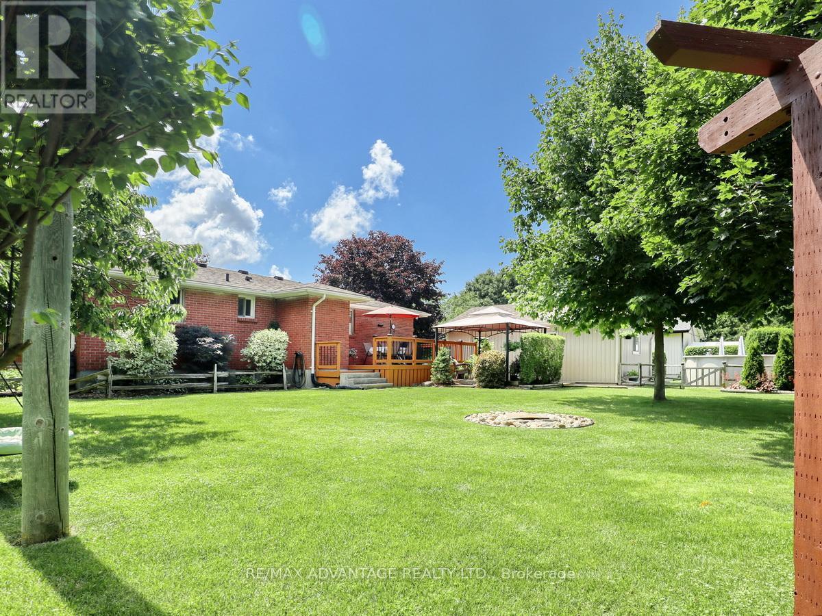 8 East Williams Street, North Middlesex (Nairn), ON - Outdoor