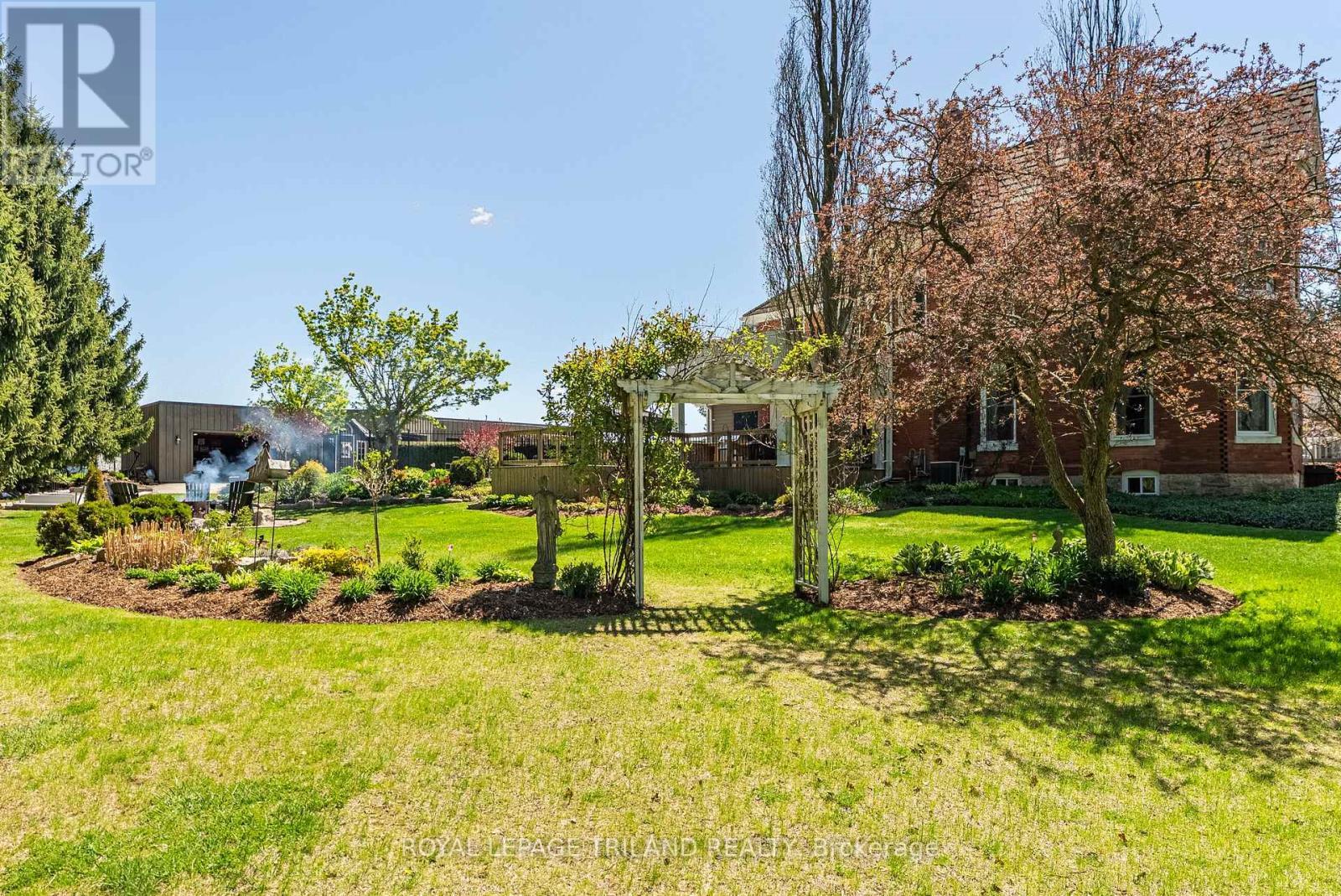 6058 Stone Church Road, Central Elgin (Union), ON - Outdoor