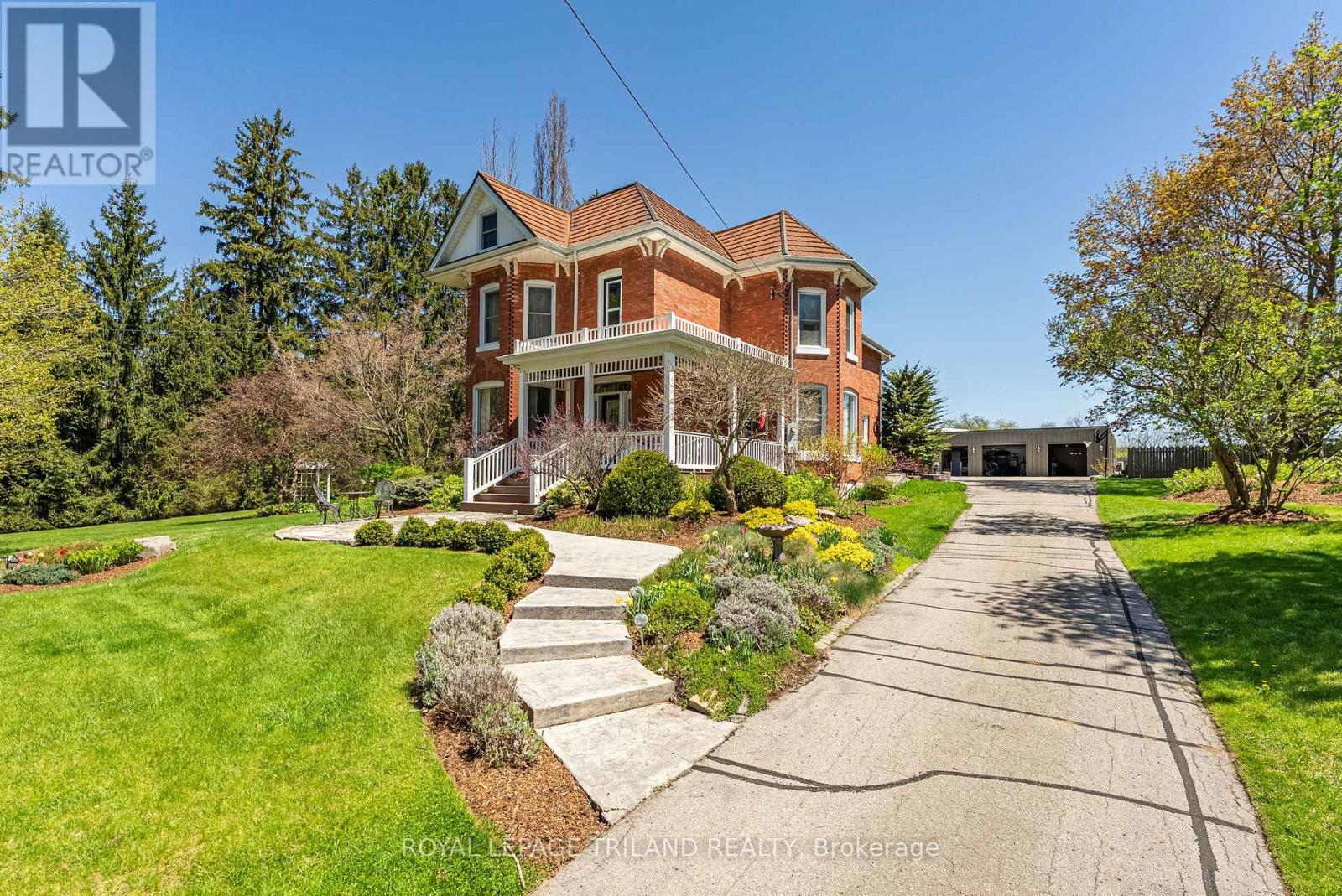 6058 Stone Church Road, Central Elgin (Union), ON - Outdoor With Deck Patio Veranda With Facade