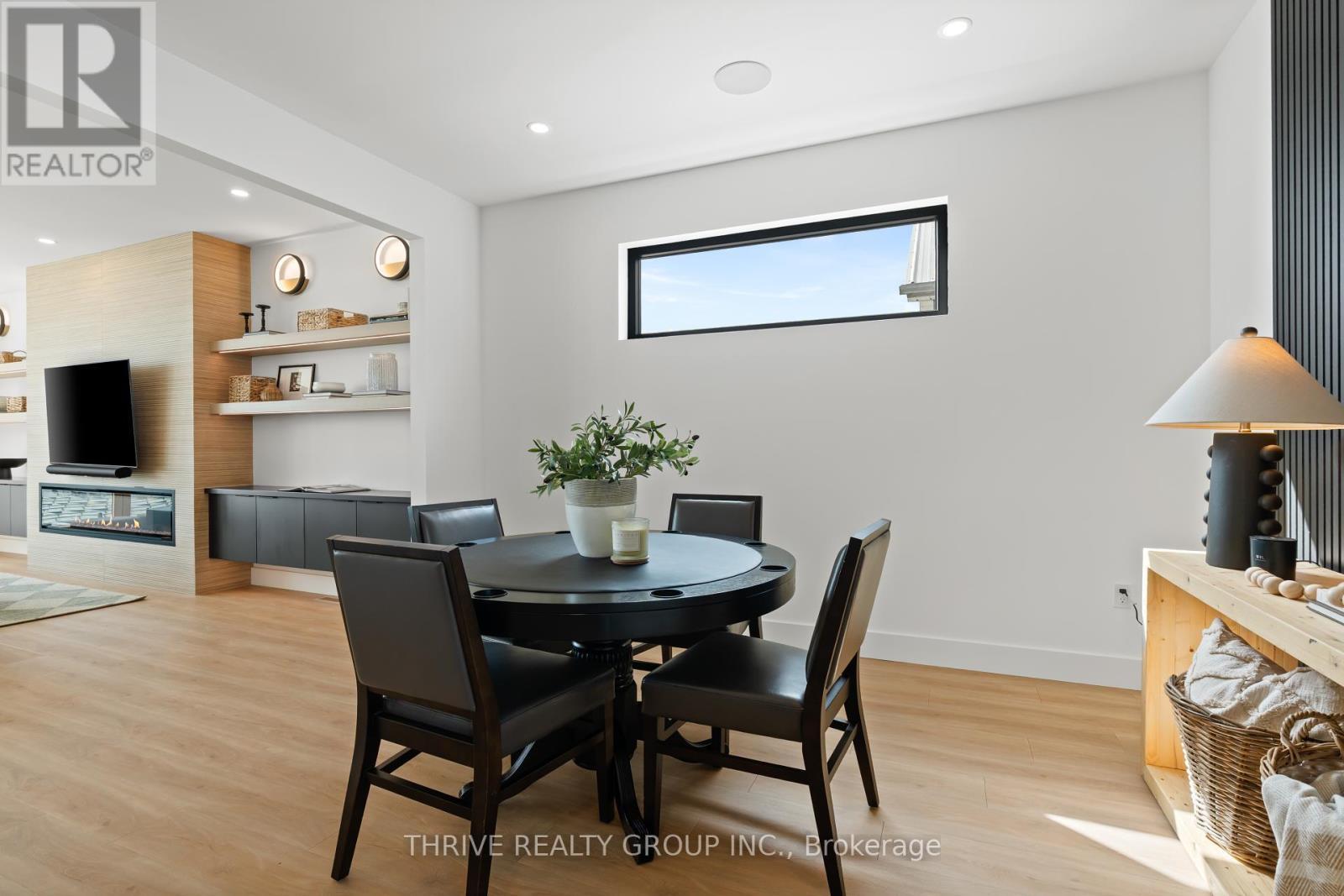 416 Edith Cavell Boulevard, Central Elgin (Port Stanley), ON - Indoor Photo Showing Dining Room