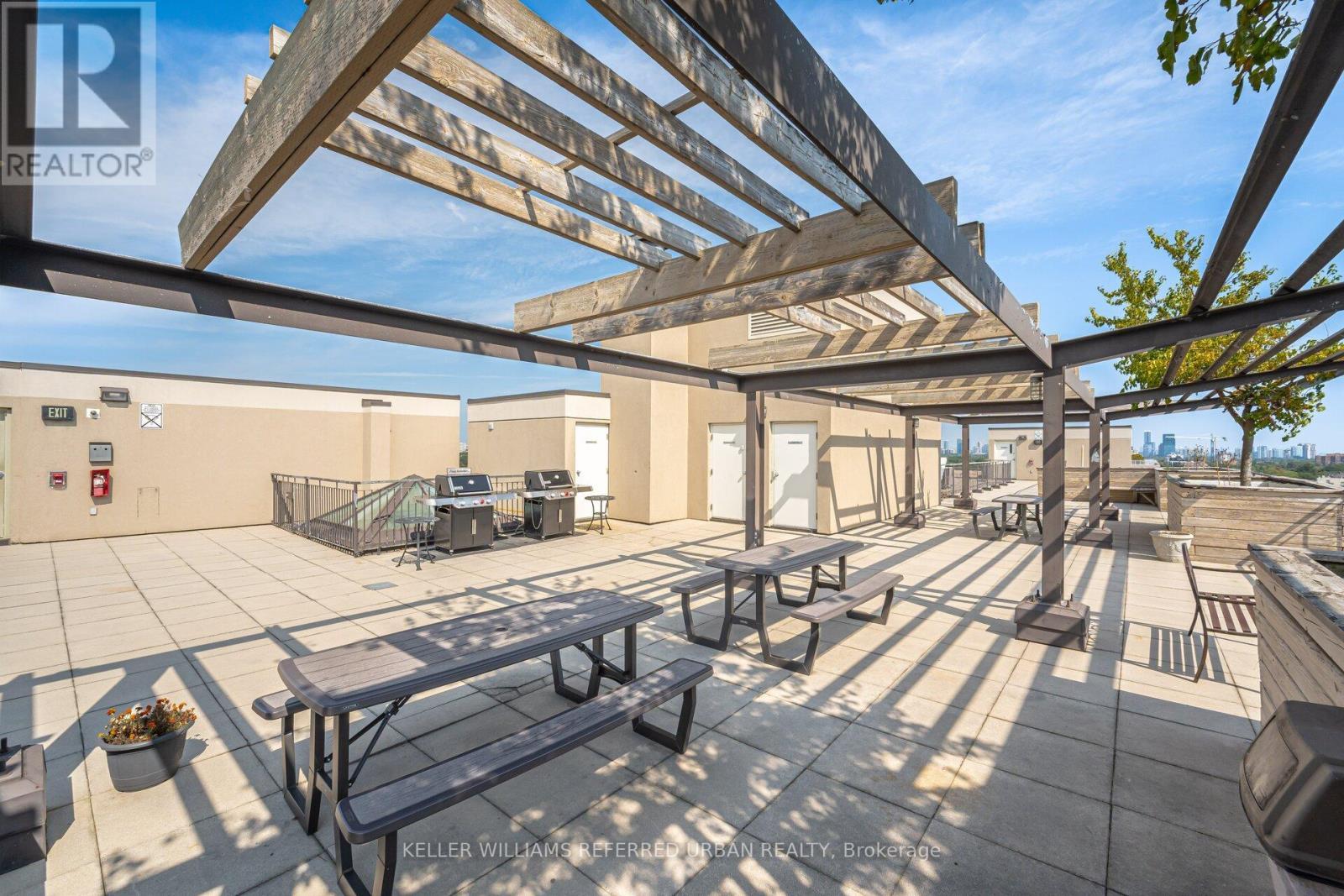 803 - 1030 Sheppard Avenue W, Toronto, ON - Outdoor