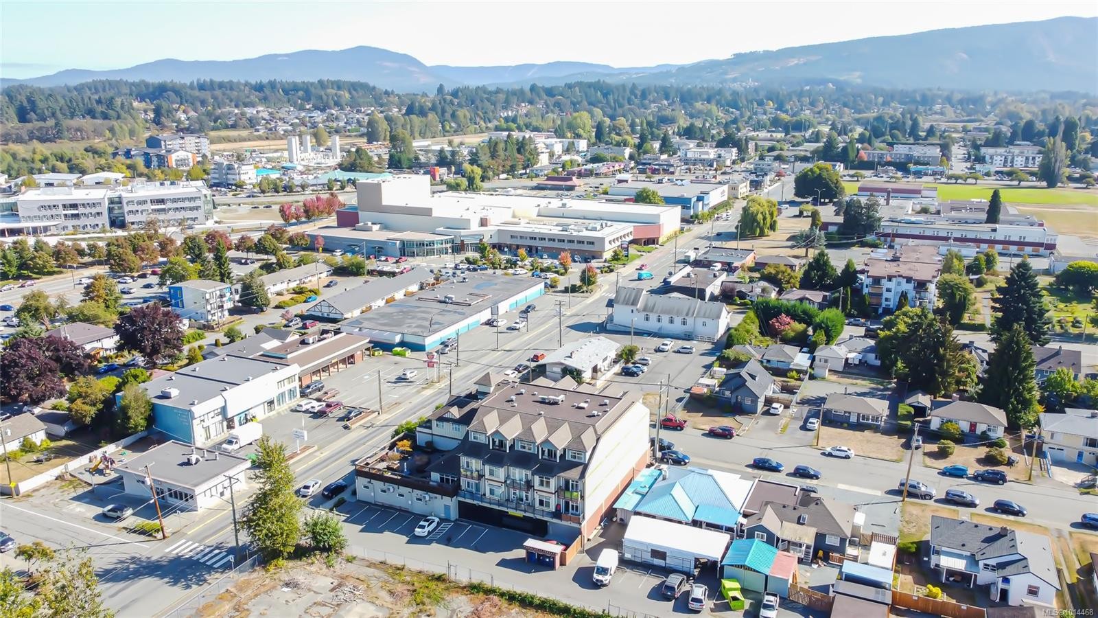 206-5822 Garden St, Duncan, BC - Outdoor With View