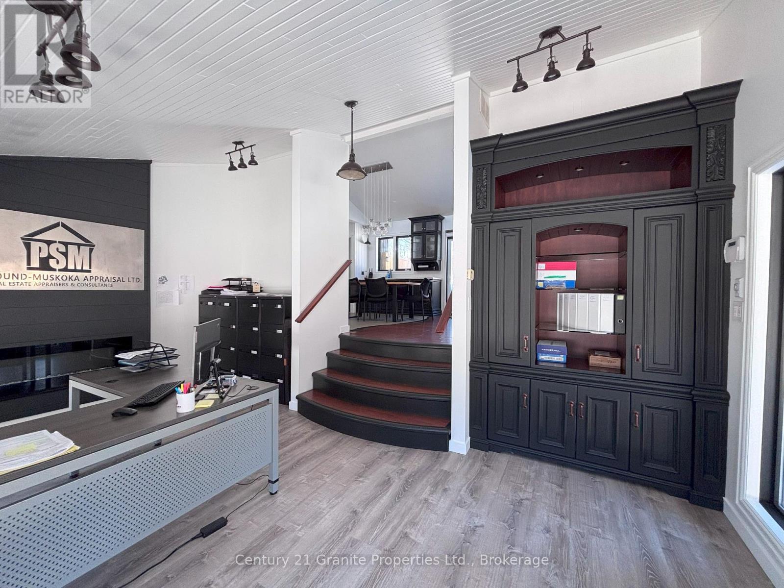 4 Bartlett Drive, Seguin, ON